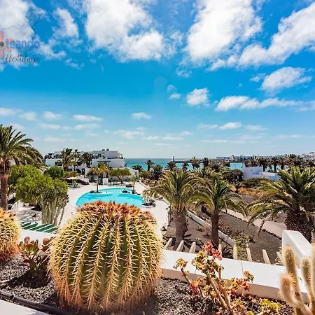 House Of The Horizon Playa Cucharas Vv Penthouse With Sea & Pool View Aircon Costa Teguise