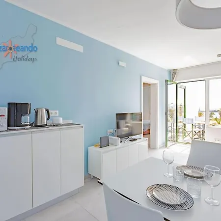 House Of The Horizon Playa Cucharas Vv Penthouse With Sea & Pool View Aircon Apartment Costa Teguise
