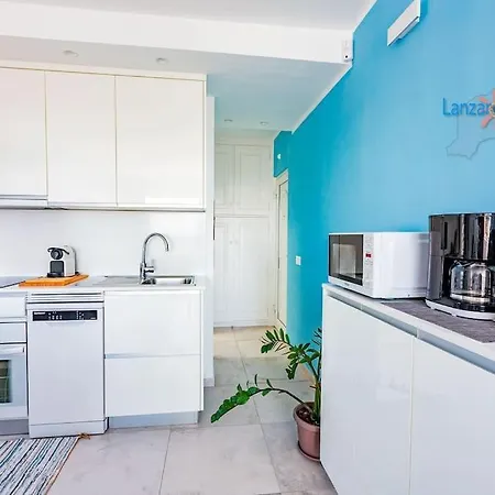 House Of The Horizon Playa Cucharas Vv Penthouse With Sea & Pool View Aircon * Costa Teguise