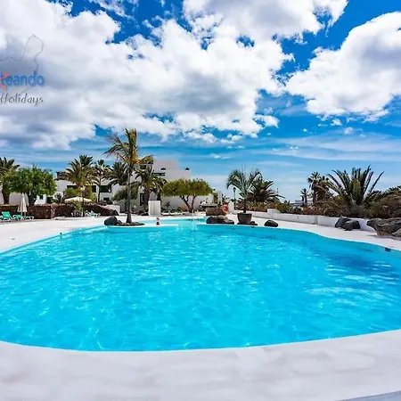 House Of The Horizon Playa Cucharas Vv Penthouse With Sea & Pool View Aircon Apartment Costa Teguise