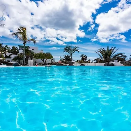 House Of The Horizon Playa Cucharas Vv Penthouse With Sea & Pool View Aircon شقة