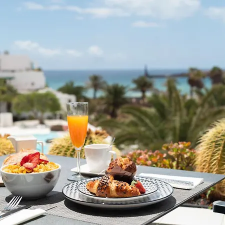 House Of The Horizon Playa Cucharas Vv Penthouse With Sea & Pool View Aircon شقة