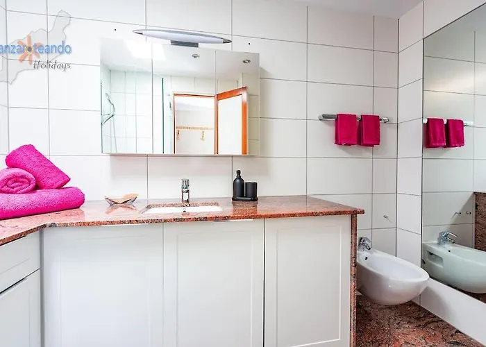 House Of The Horizon Playa Cucharas Vv Penthouse With Sea & Pool View Aircon *