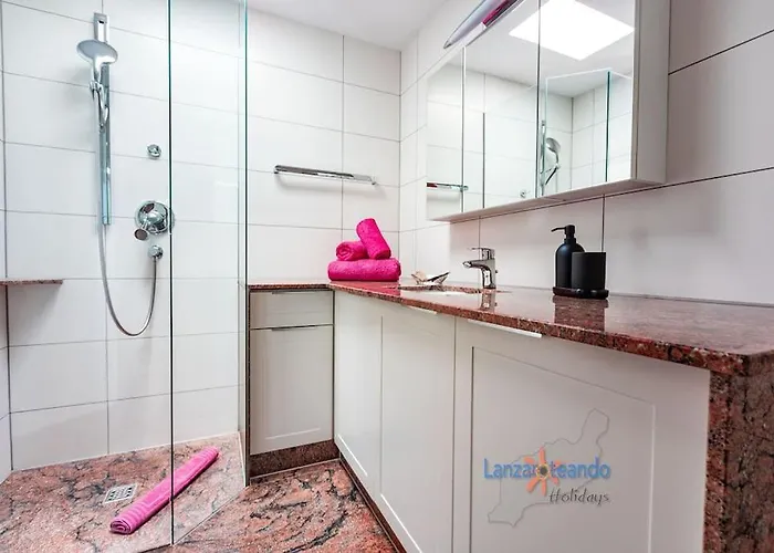 House Of The Horizon Playa Cucharas Vv Penthouse With Sea & Pool View Aircon Appartement